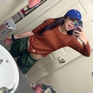 Meet your Posher, Uriya